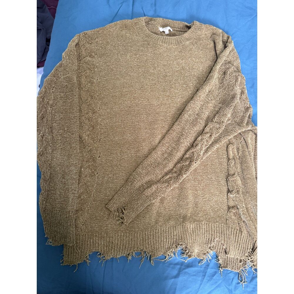 Easel LA	Sweater